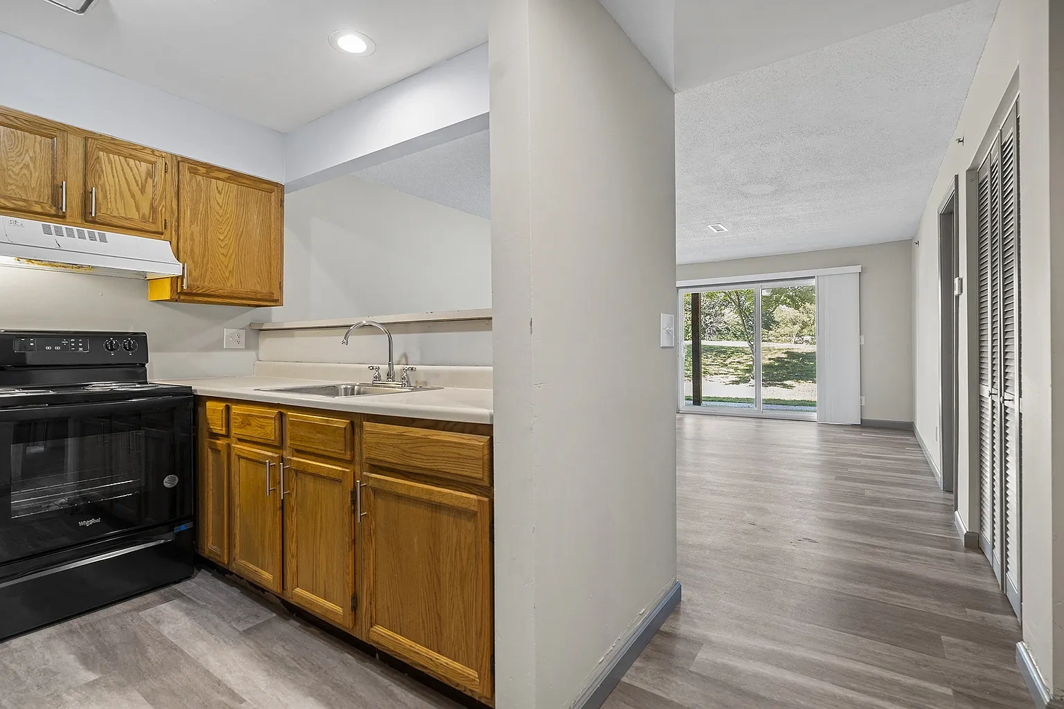 The Hill Apartments – photo 1