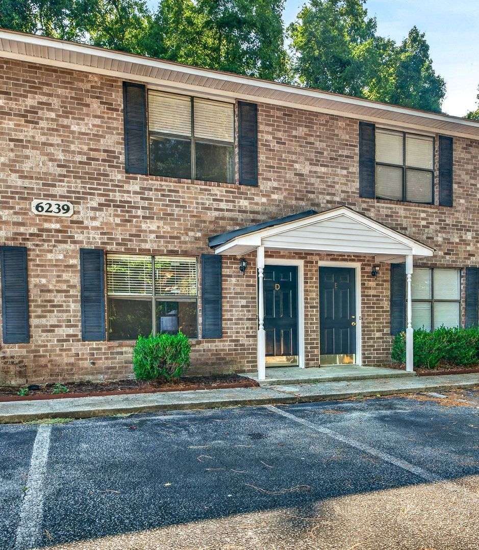 6239 Lucille Dr – photo 2