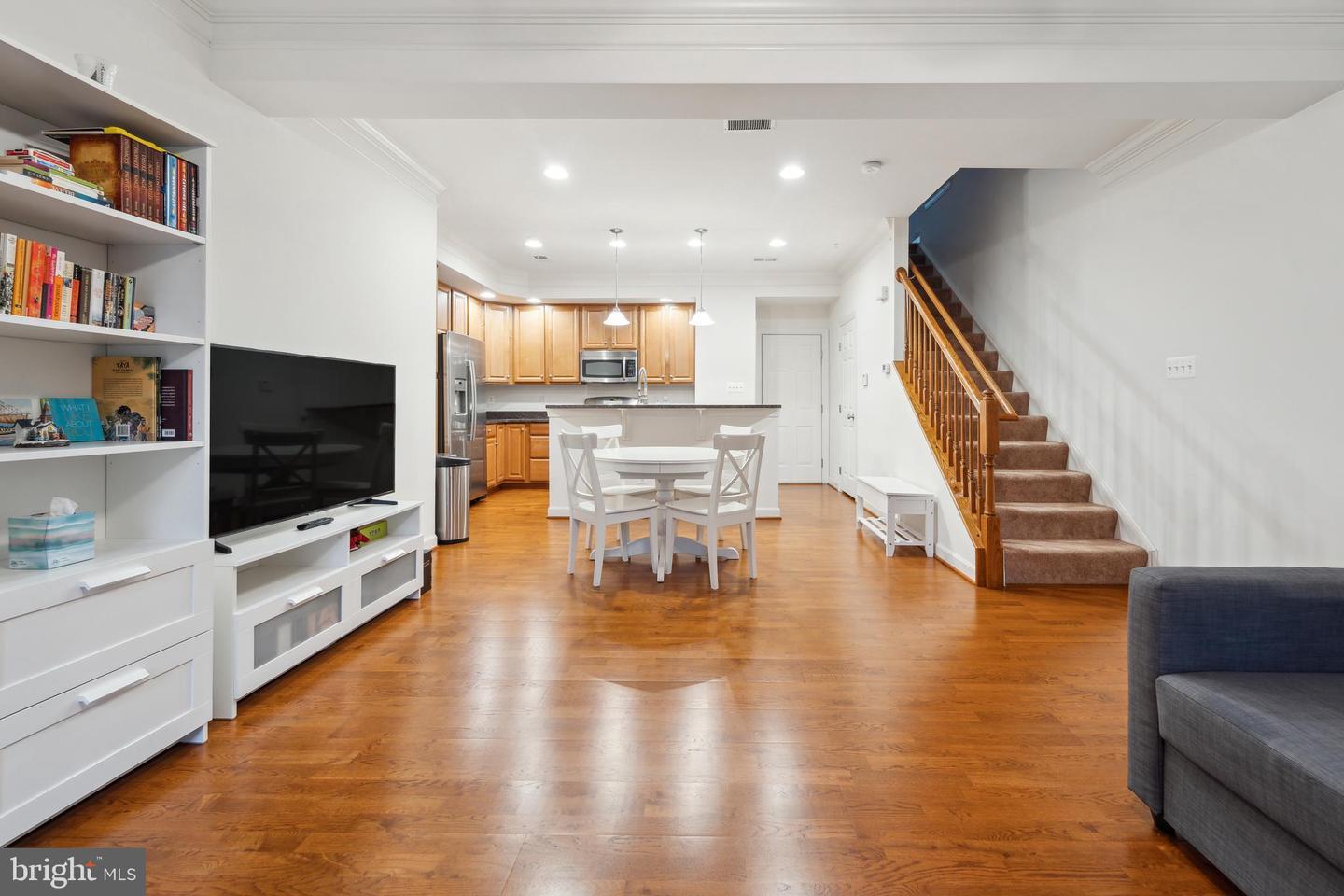 5722 Callcott Way unit A – photo 1