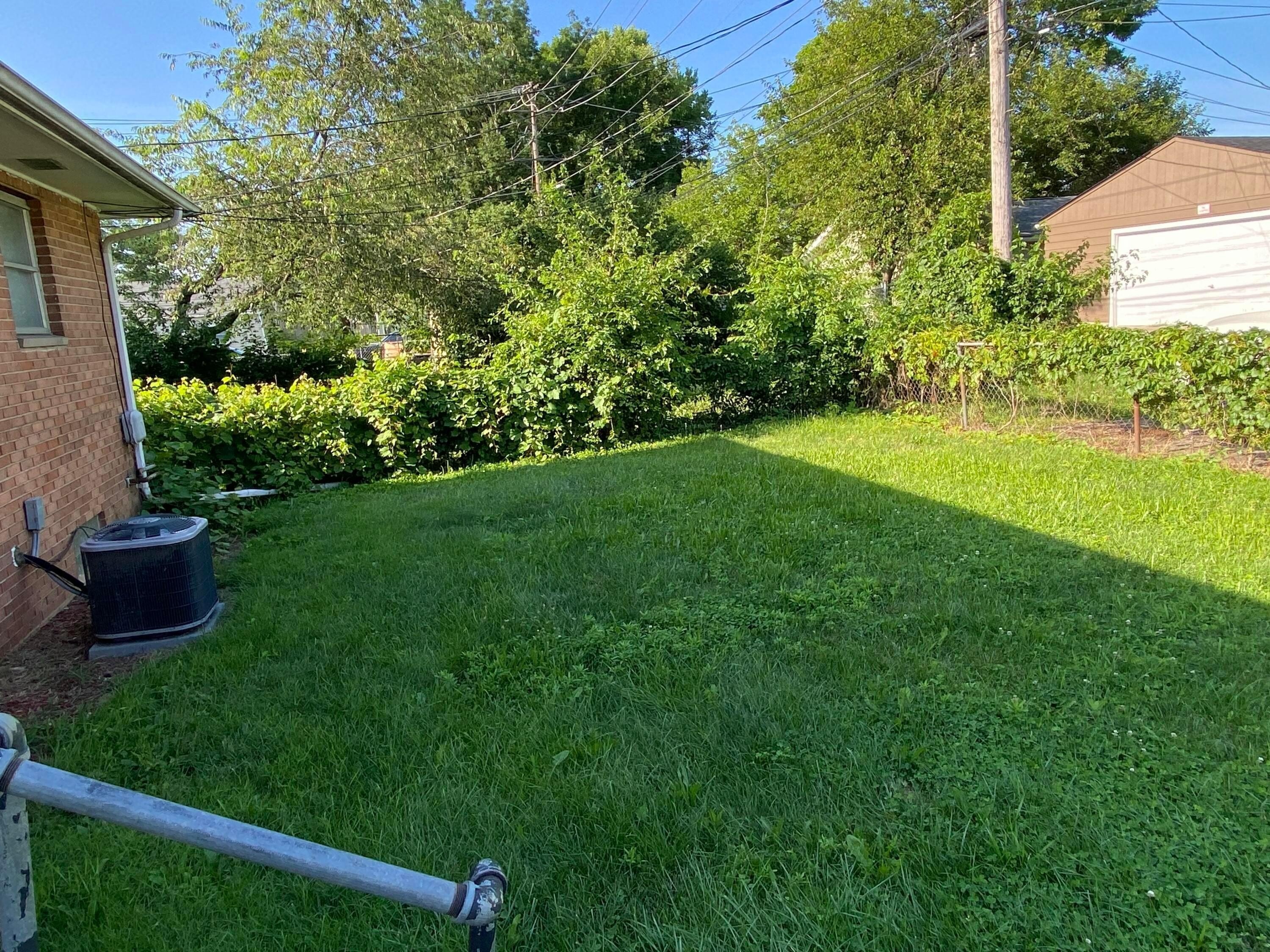 2956 Pontiac St – photo 4