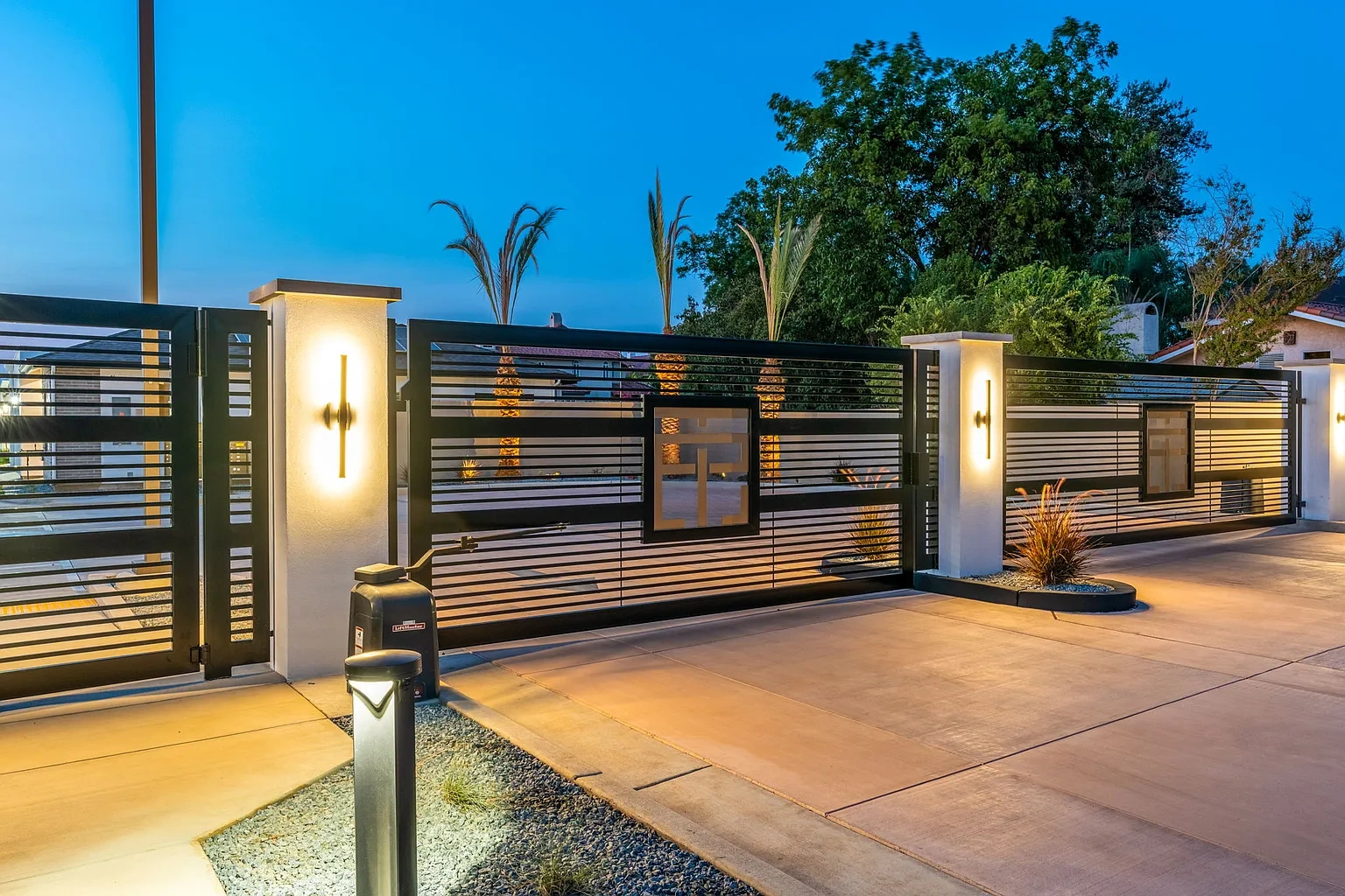 The Palms Luxury Condominiums – photo 3