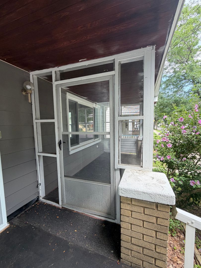 3644 W 47th St – photo 2