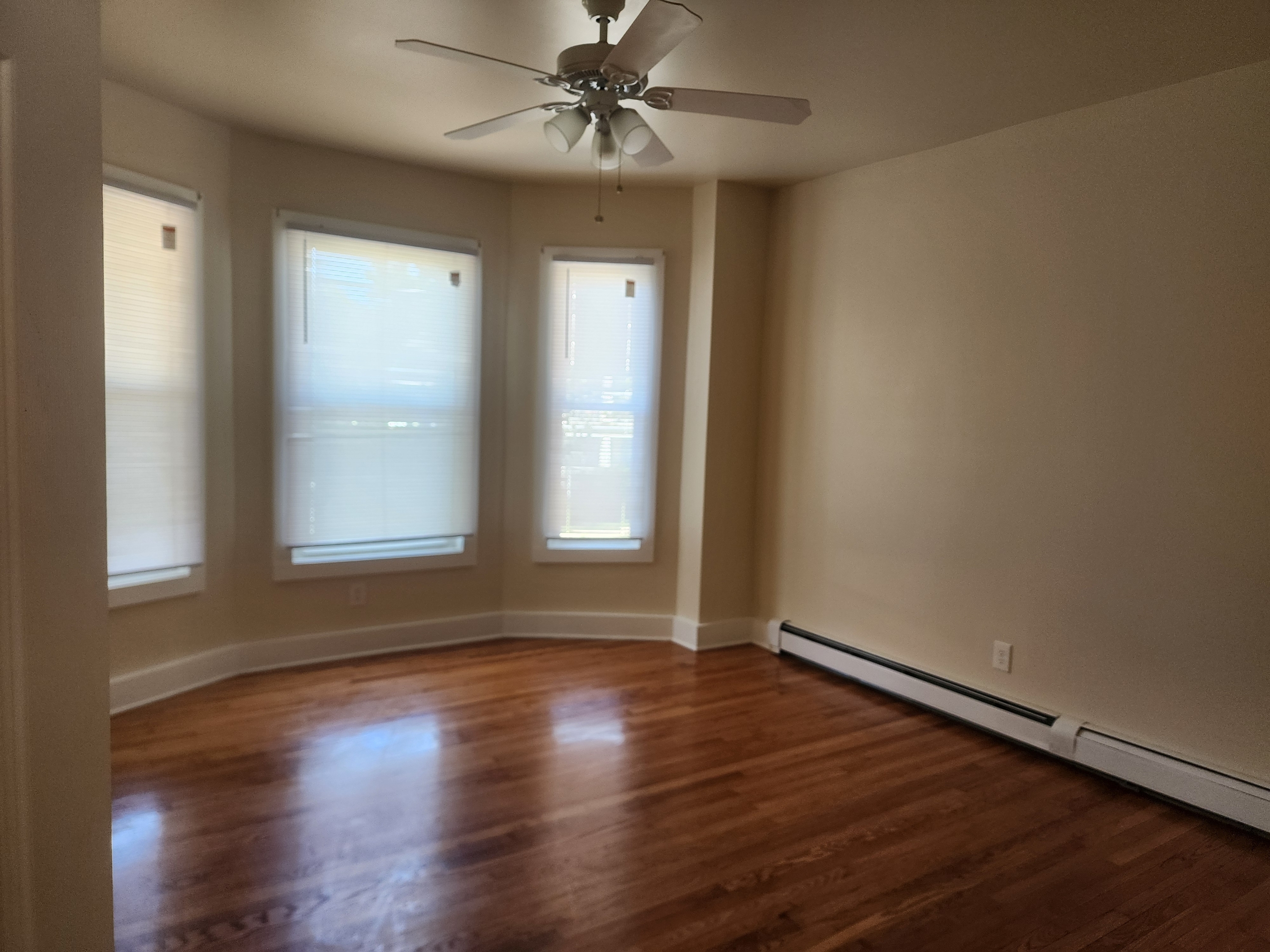 157 N Clinton St unit B – photo 4