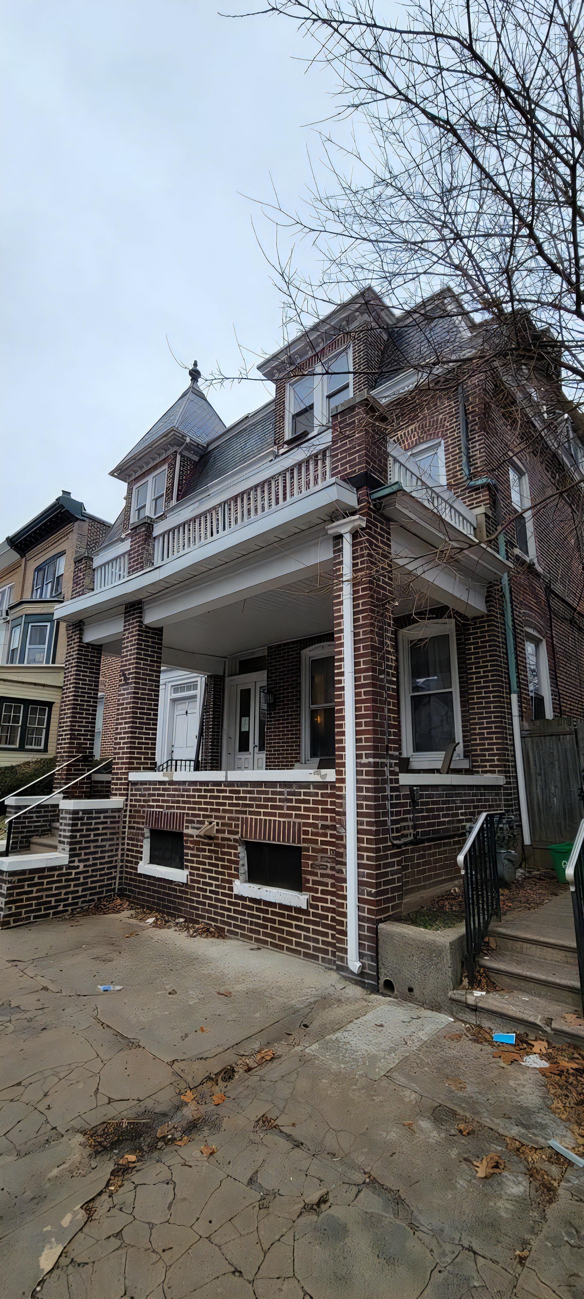 1441 Linden St unit 1441 W Linden St - #2 – photo 2