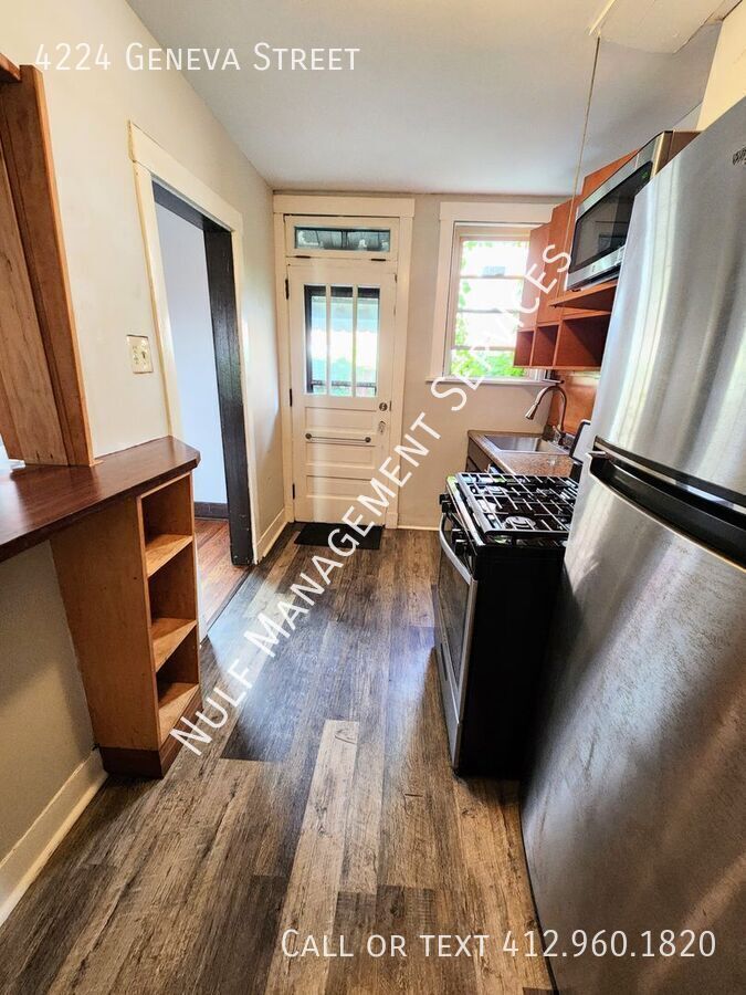 4224 Geneva St – photo 2