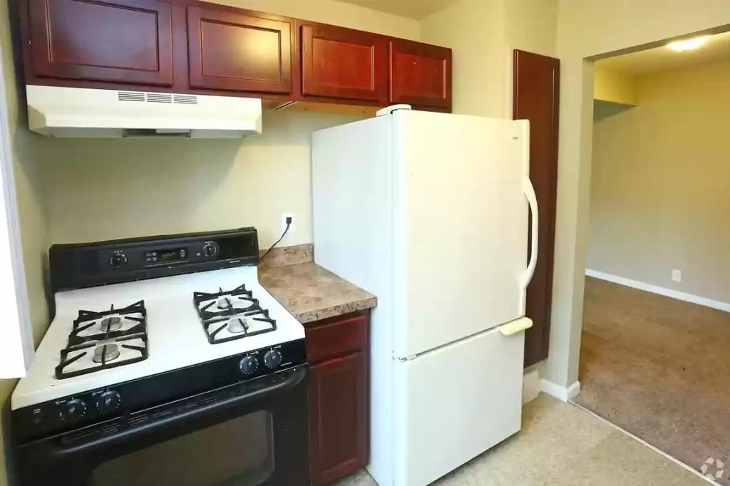 14081 Riverview St – photo 4