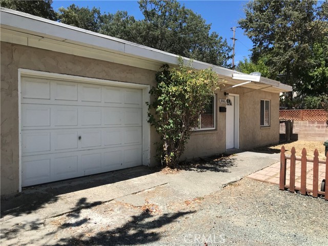 380 6th St – photo 1