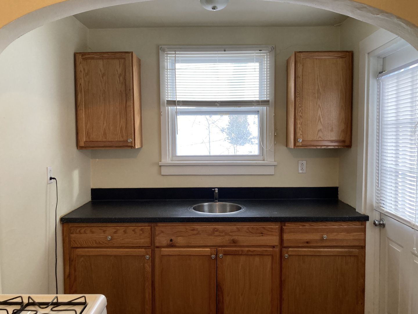 7338 Whipple St unit 7338 Whipple Street - Apt 10 – photo 4