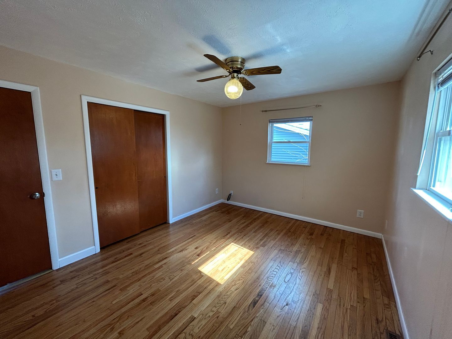 1827 Jacobssen Dr – photo 5