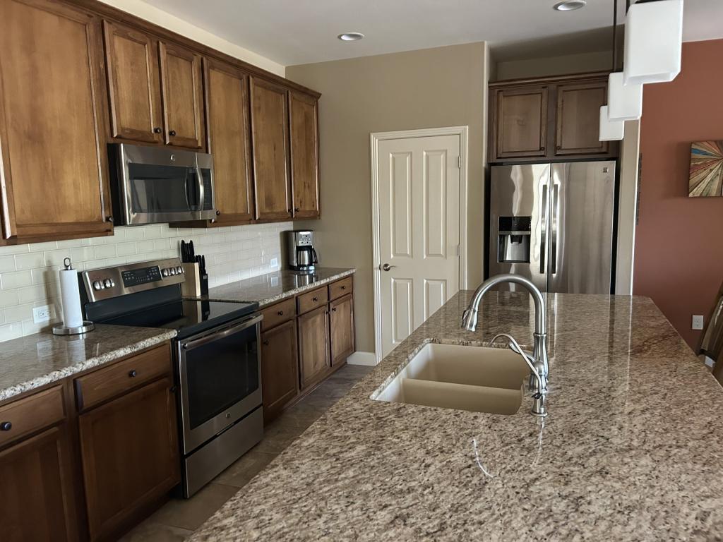 838 Broken Hills Dr – photo 4