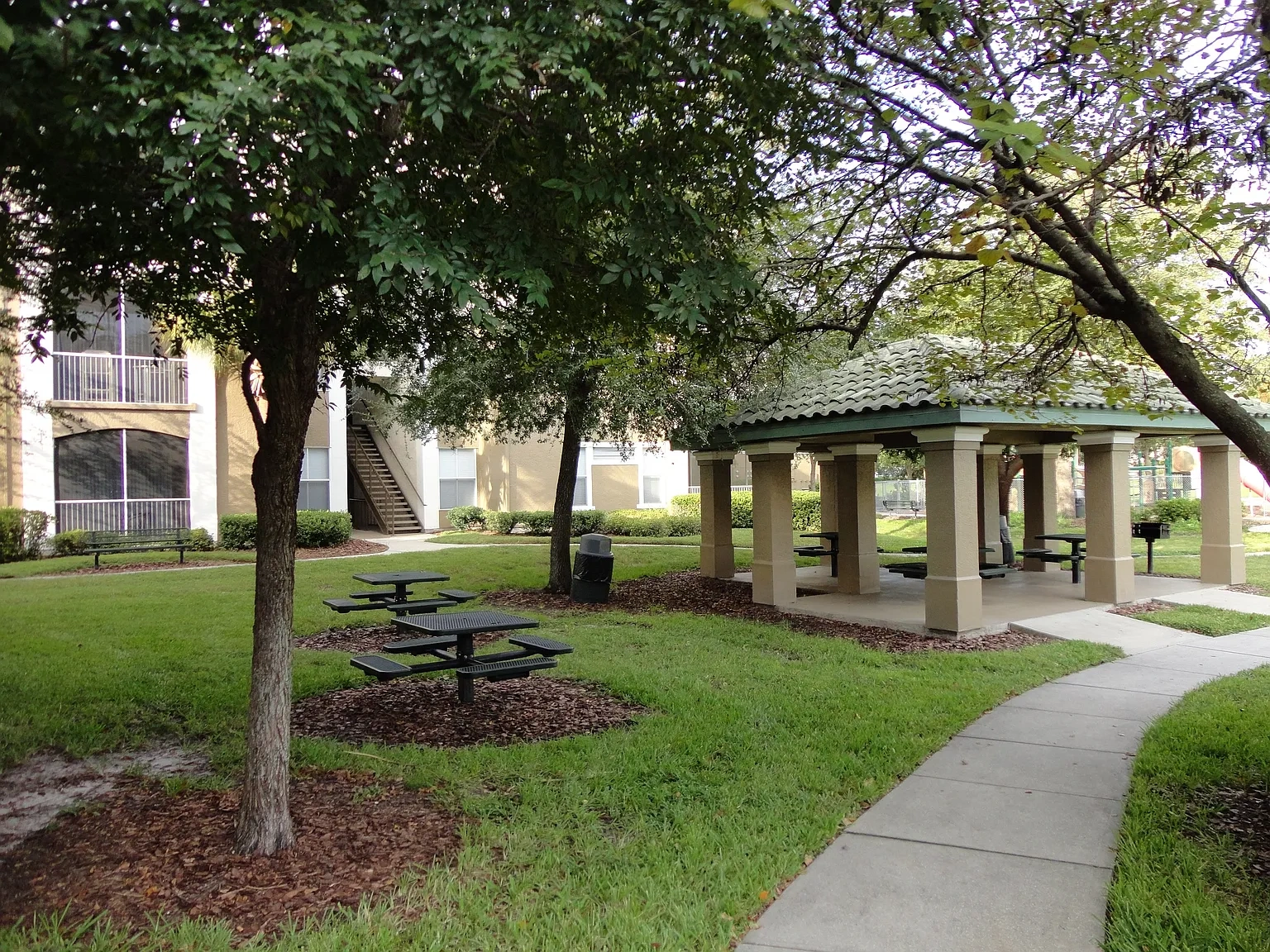 Allegro Palm Apartments – photo 1