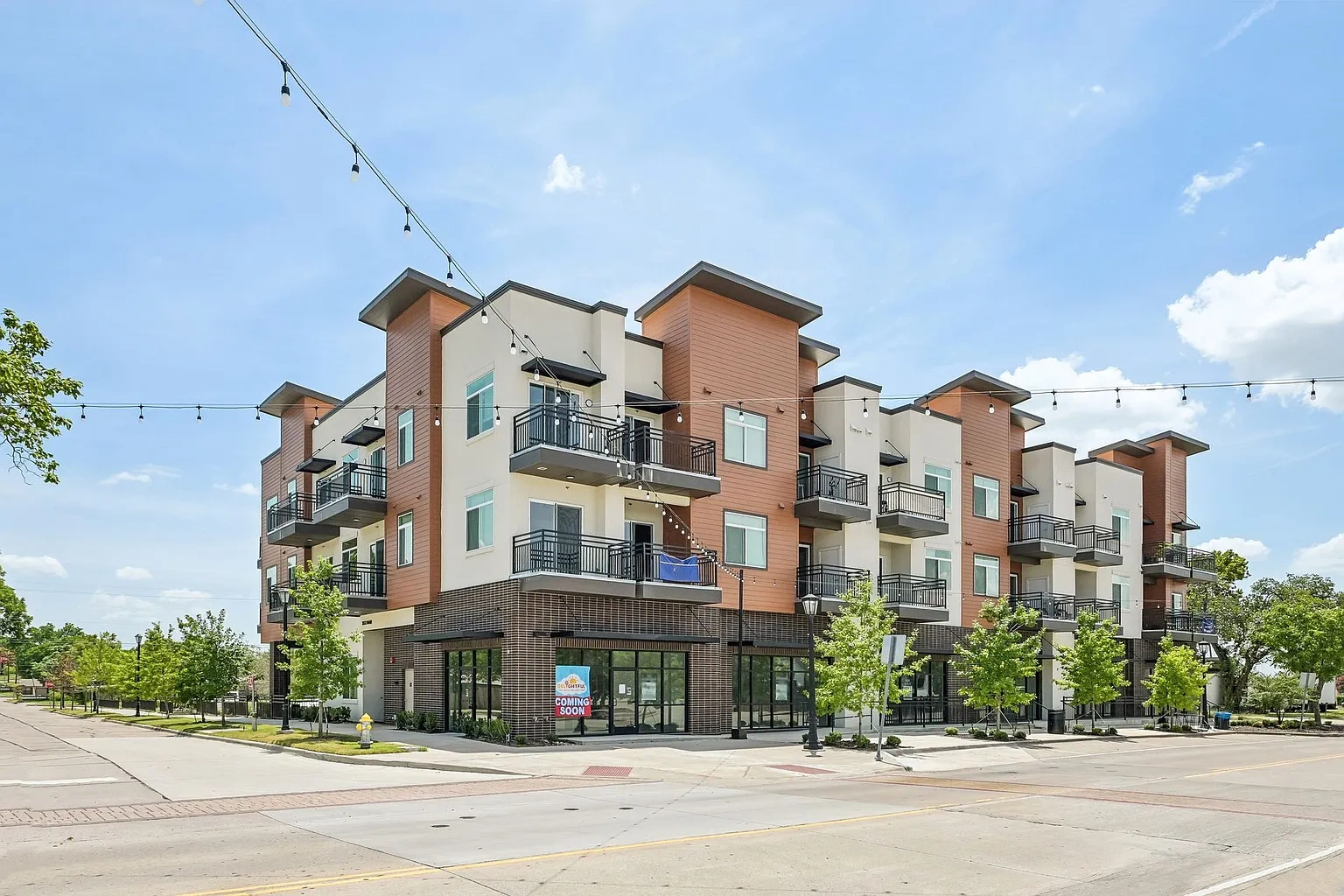 Oasis Vista Apartments! Full Size Washer Dryer! Rent: $1250-$1450!! Ask About Promotions – photo 3