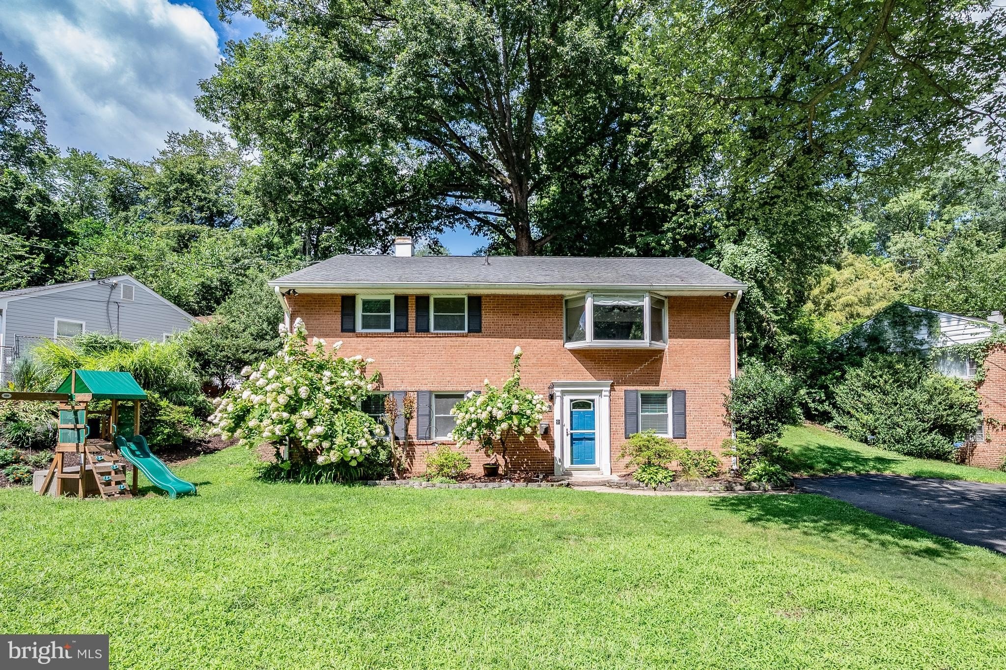 6508 Berkshire Dr – photo 2
