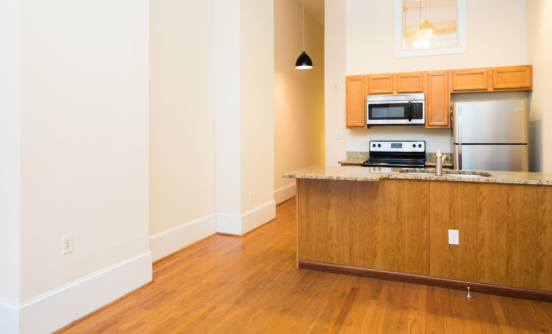 323 W Broad St unit 7 – photo 4