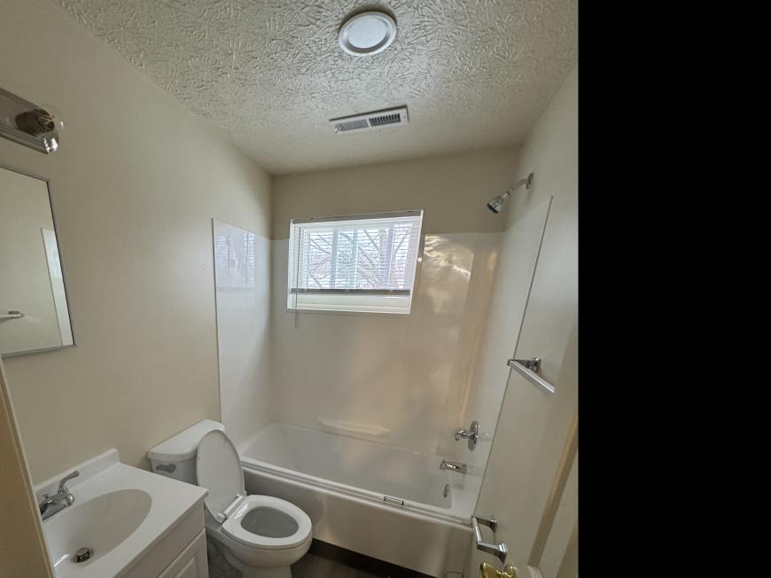 1210 Robert Ave NW – photo 3