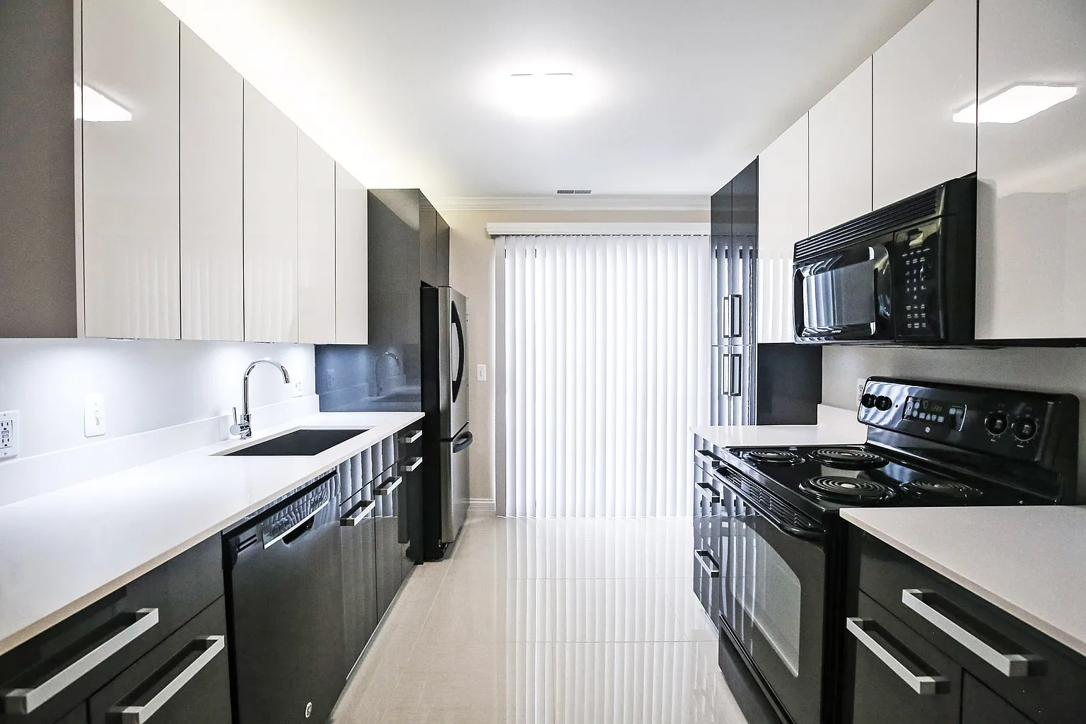 River Oaks West Apartments – photo 3