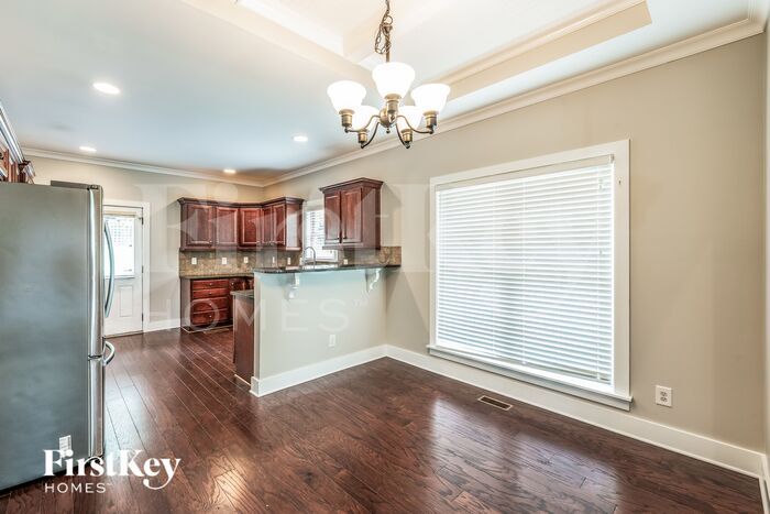 1016 Alford Ave – photo 5