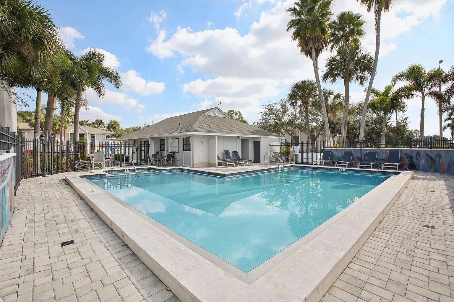 Meridian Luxury Condominiums – photo 5
