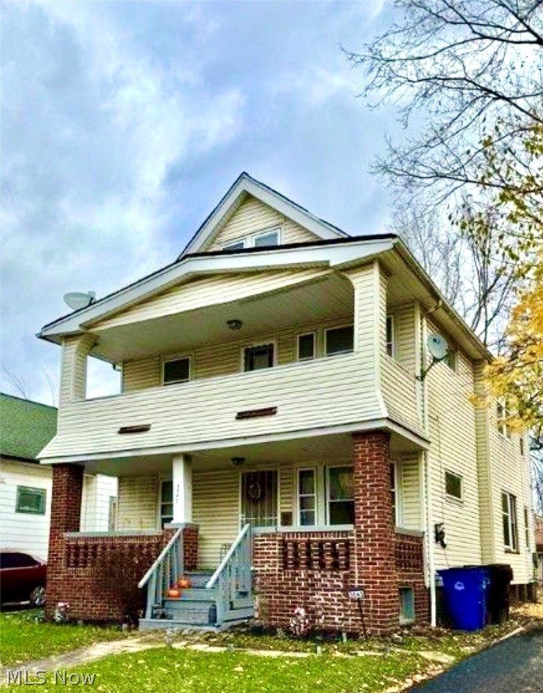 3045 E 130th St unit 2/UP – photo 1