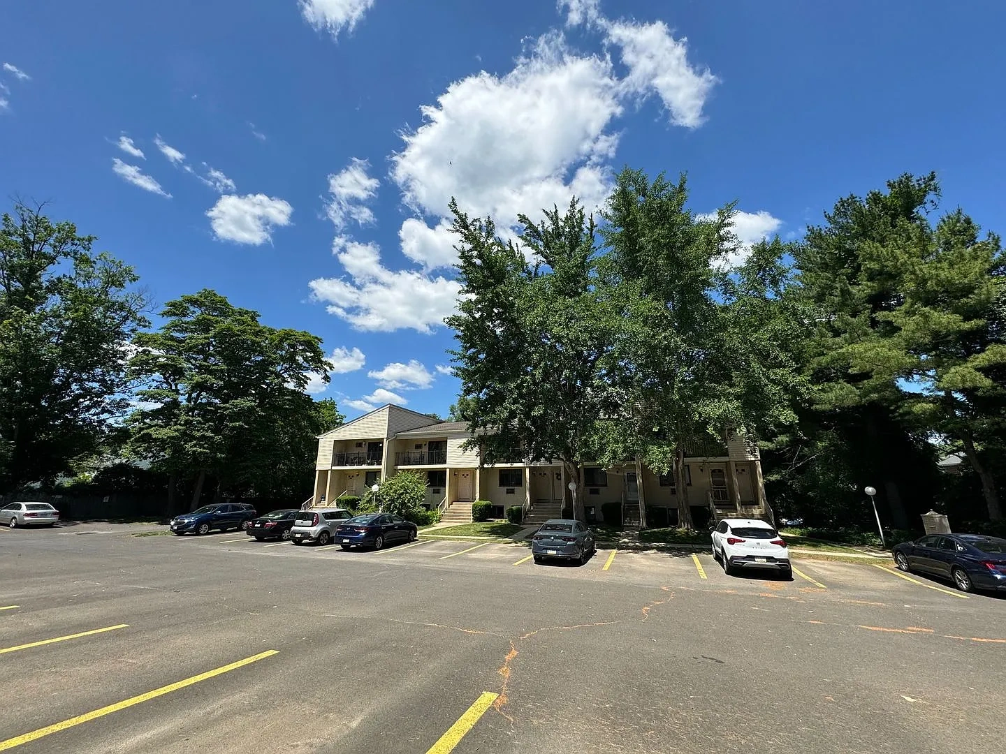 Valley Brook Apartments – photo 3