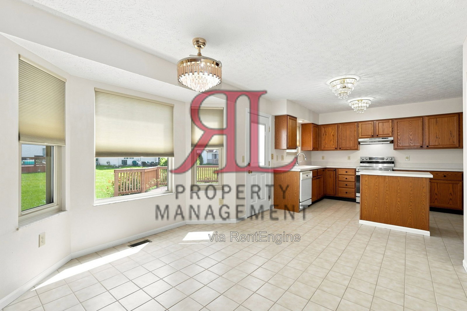 6058 Northcliff Ct – photo 4