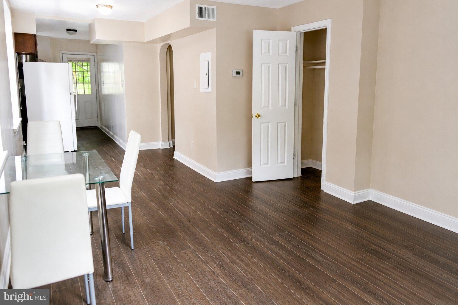 63 Galveston Pl SW #1 – photo 2