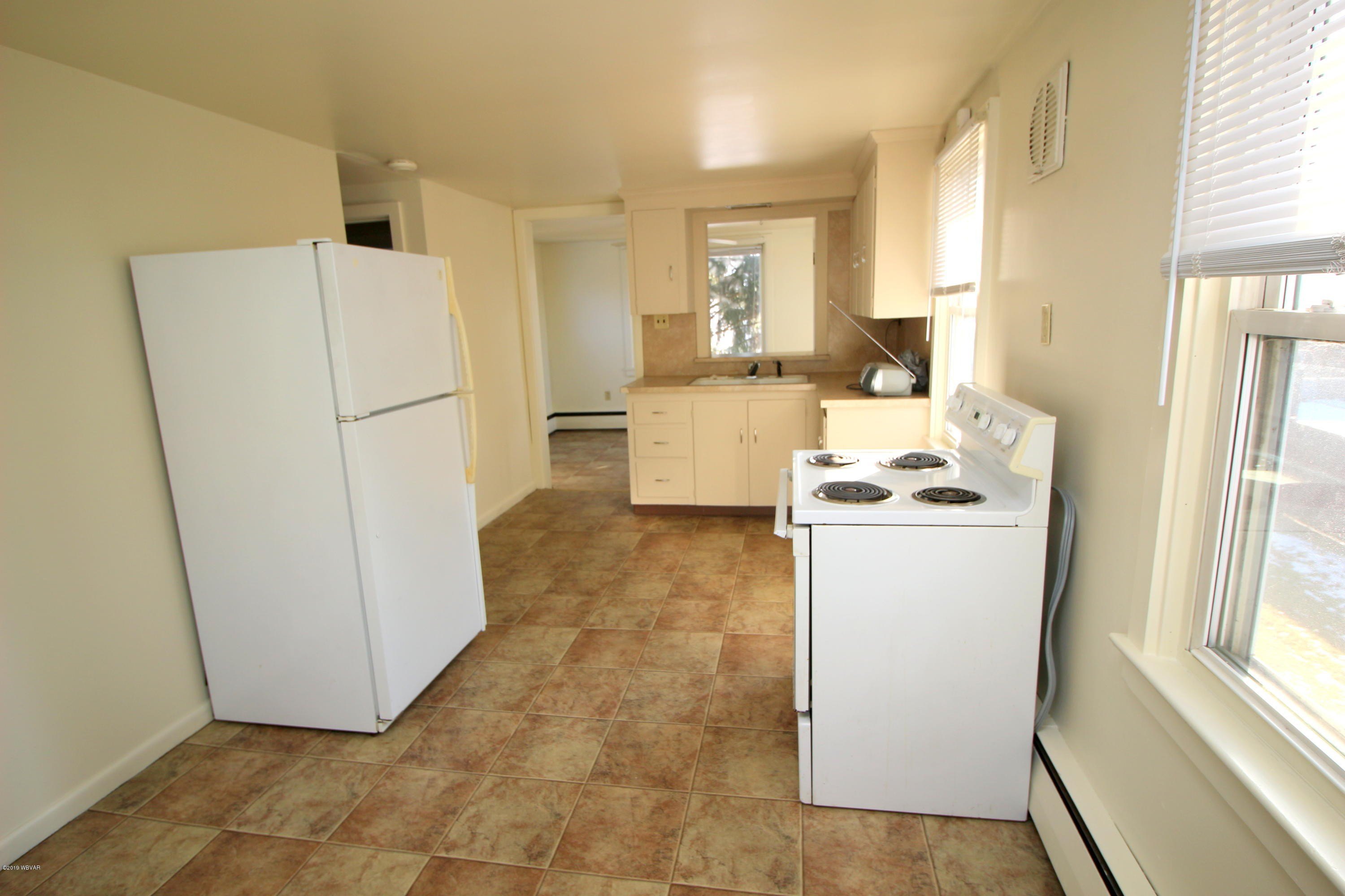 209 Washington St N – photo 3