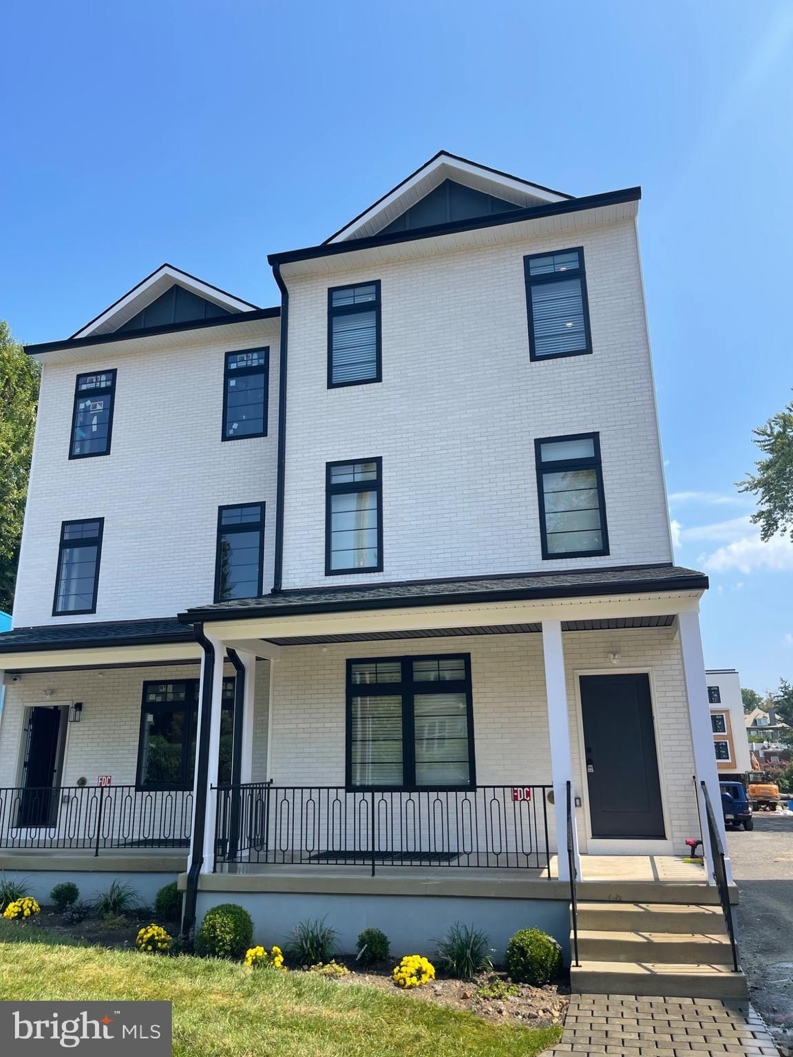 7517 Ridge Ave – photo 1