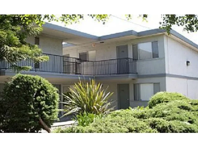 Sandpiper Apartments – photo 2