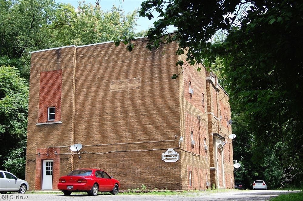 183 Woodmont Ave unit 2 – photo 1