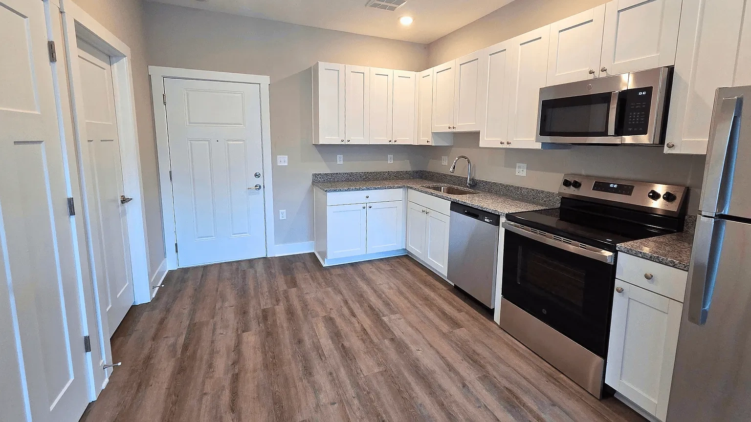 Greenwood Commons Apartments – photo 4