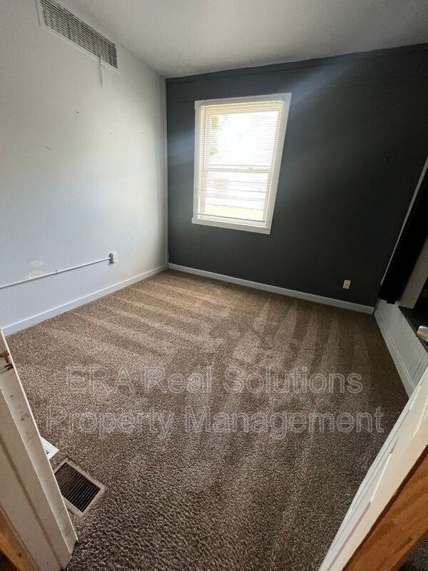 723 Sycamore St unit 1 – photo 4
