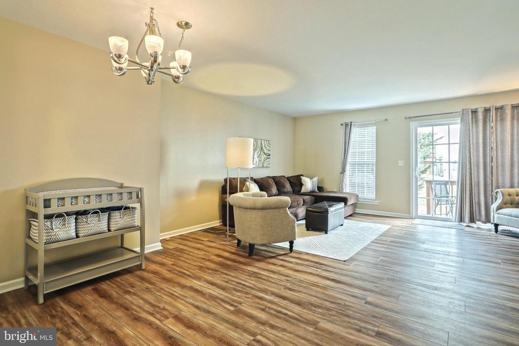 2723 Foxshire Dr unit 2723 – photo 2