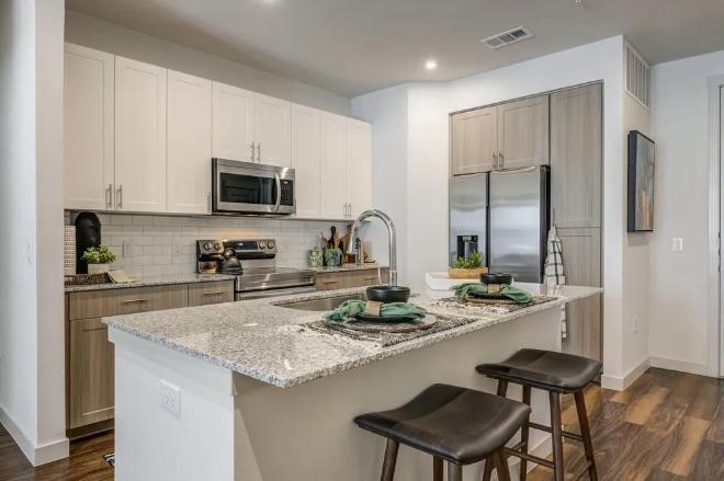 255 Williamsburg Pkwy – photo 2