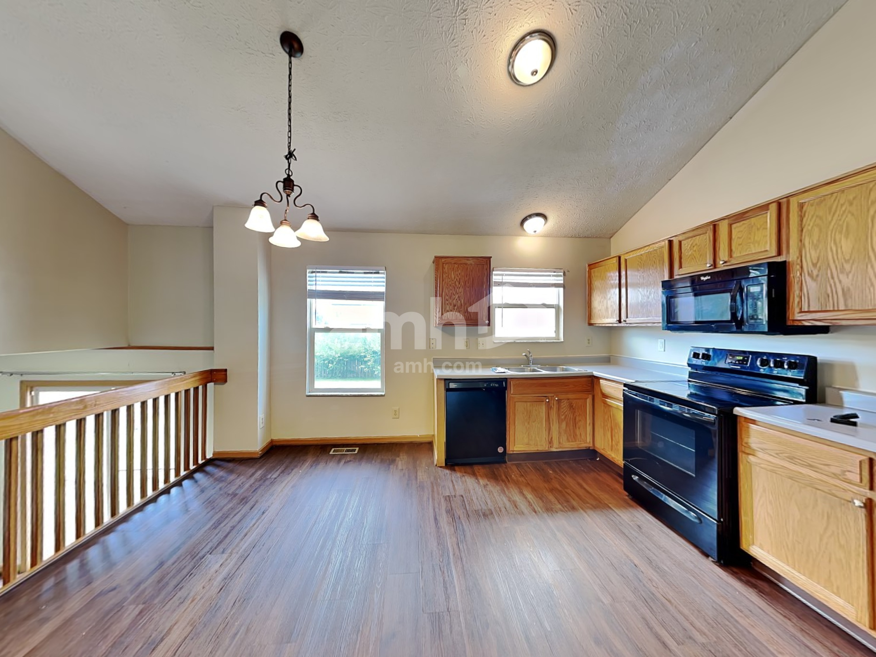 5448 Longworth Dr – photo 5