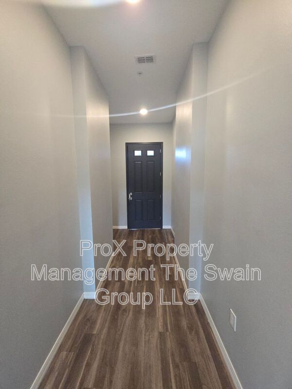 750 Ave C SW unit 101 – photo 3