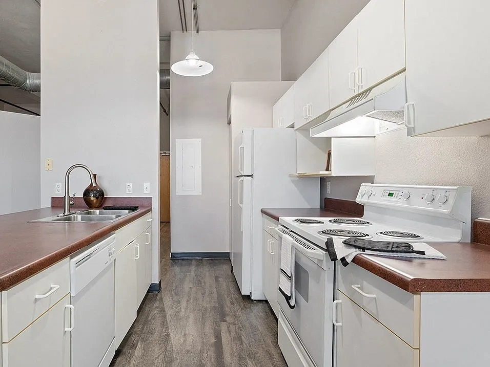 LaSalle Apartments – photo 4