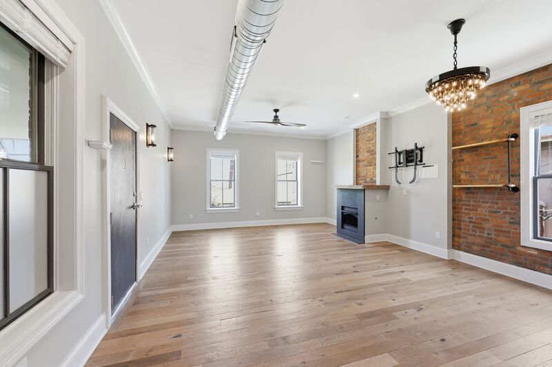 175 E Livingston Ave – photo 1