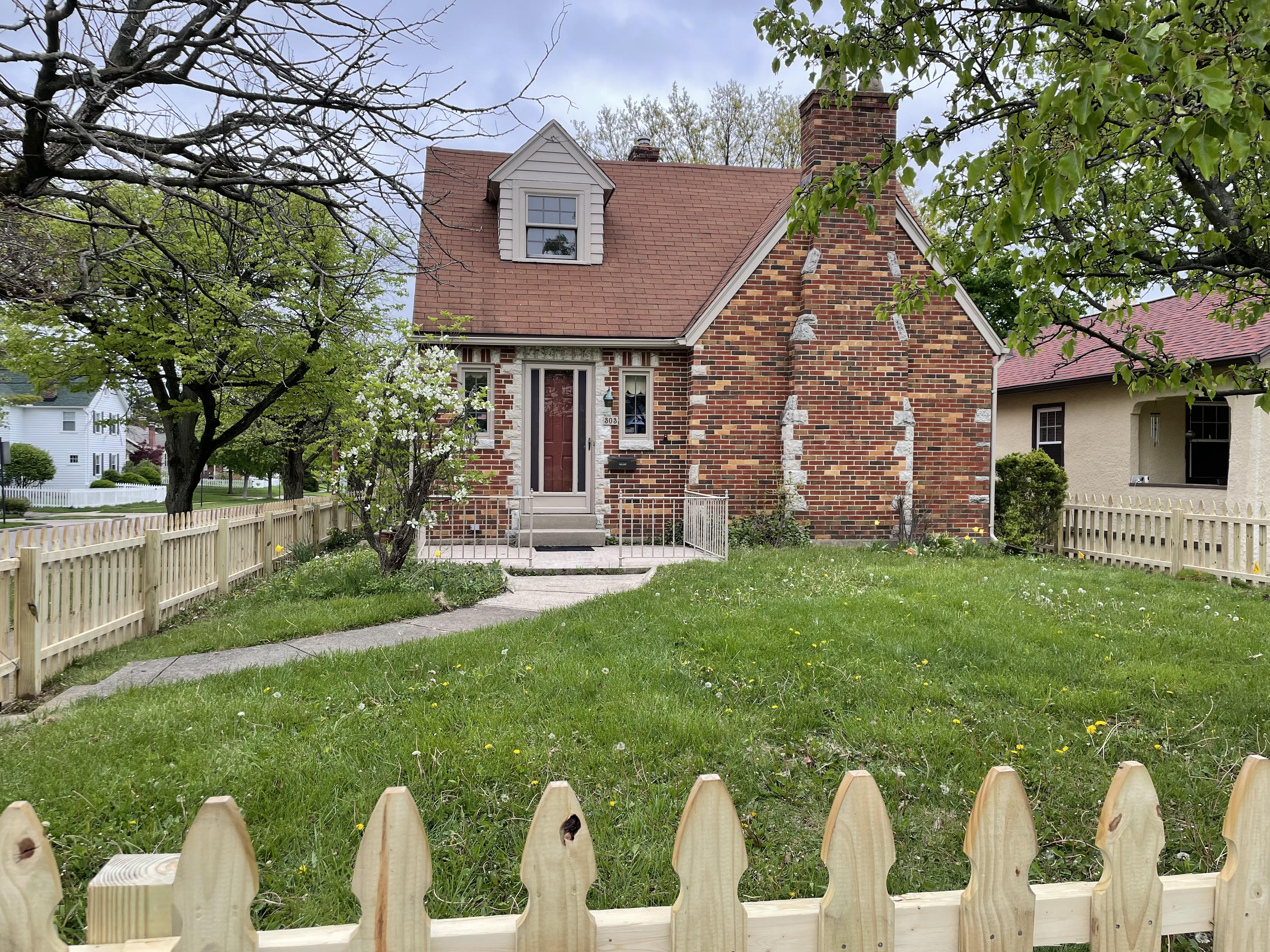 303 Wonderly Ave – photo 1
