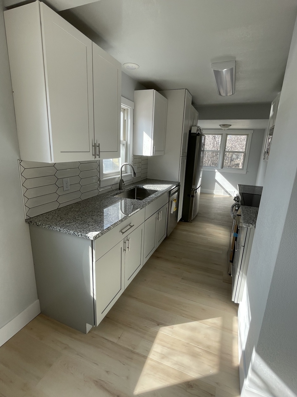913 13th St S – photo 1