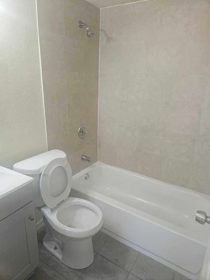 621 60th Ave Dr E – photo 5
