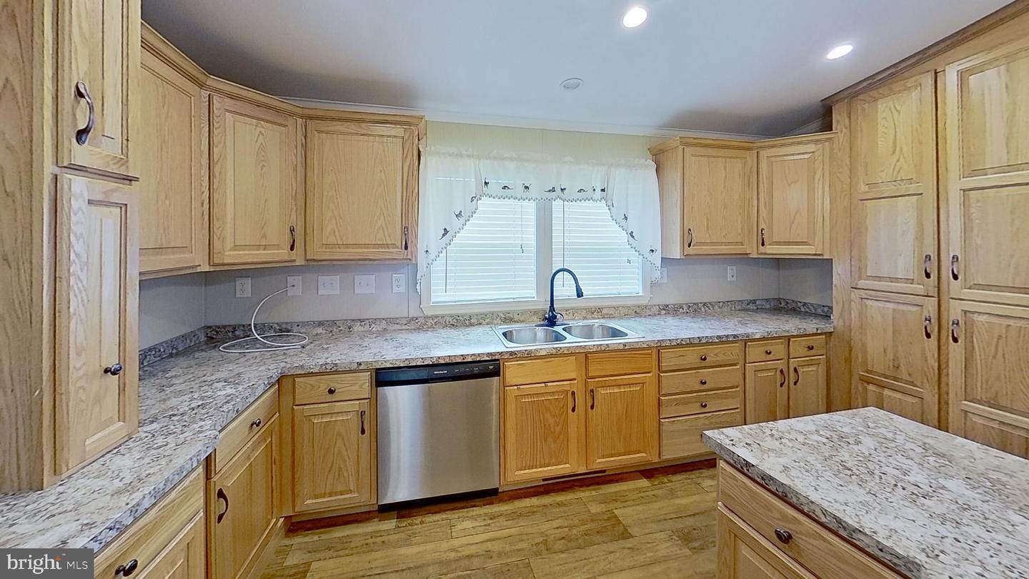 751 Natalie Ln – photo 4