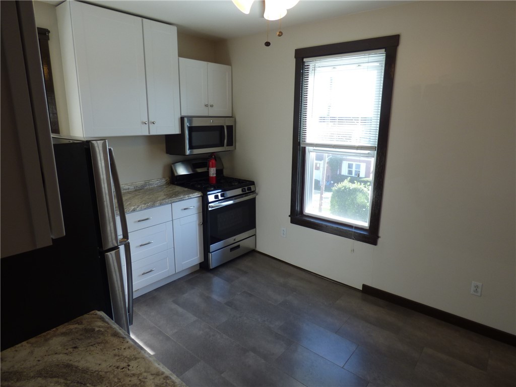 2709 Middletown Rd unit 2 – photo 4
