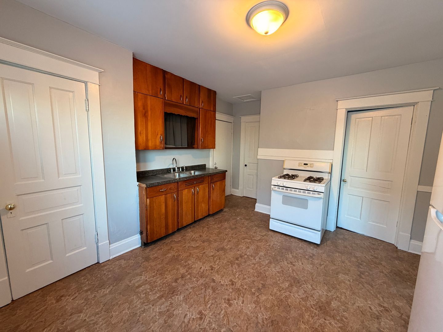 2223 53rd St unit UPPER FRONT – photo 4