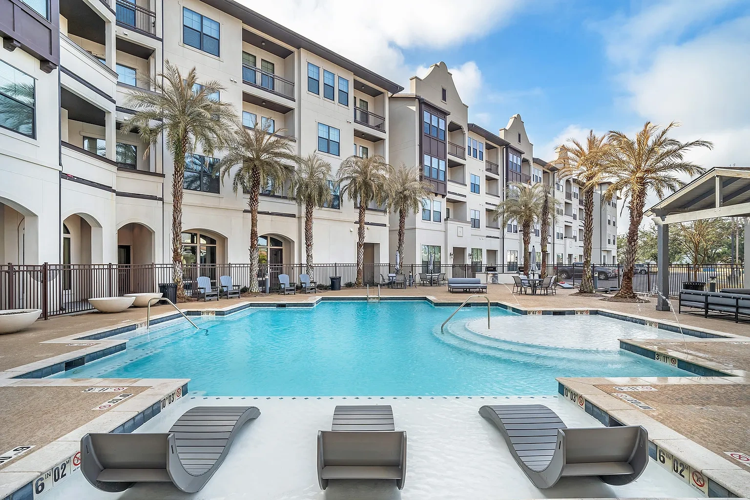 The Addison Apartments – photo 2