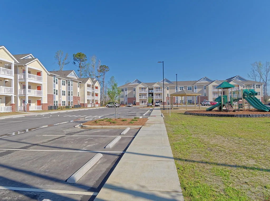 Cypress Cove Apartments – photo 4