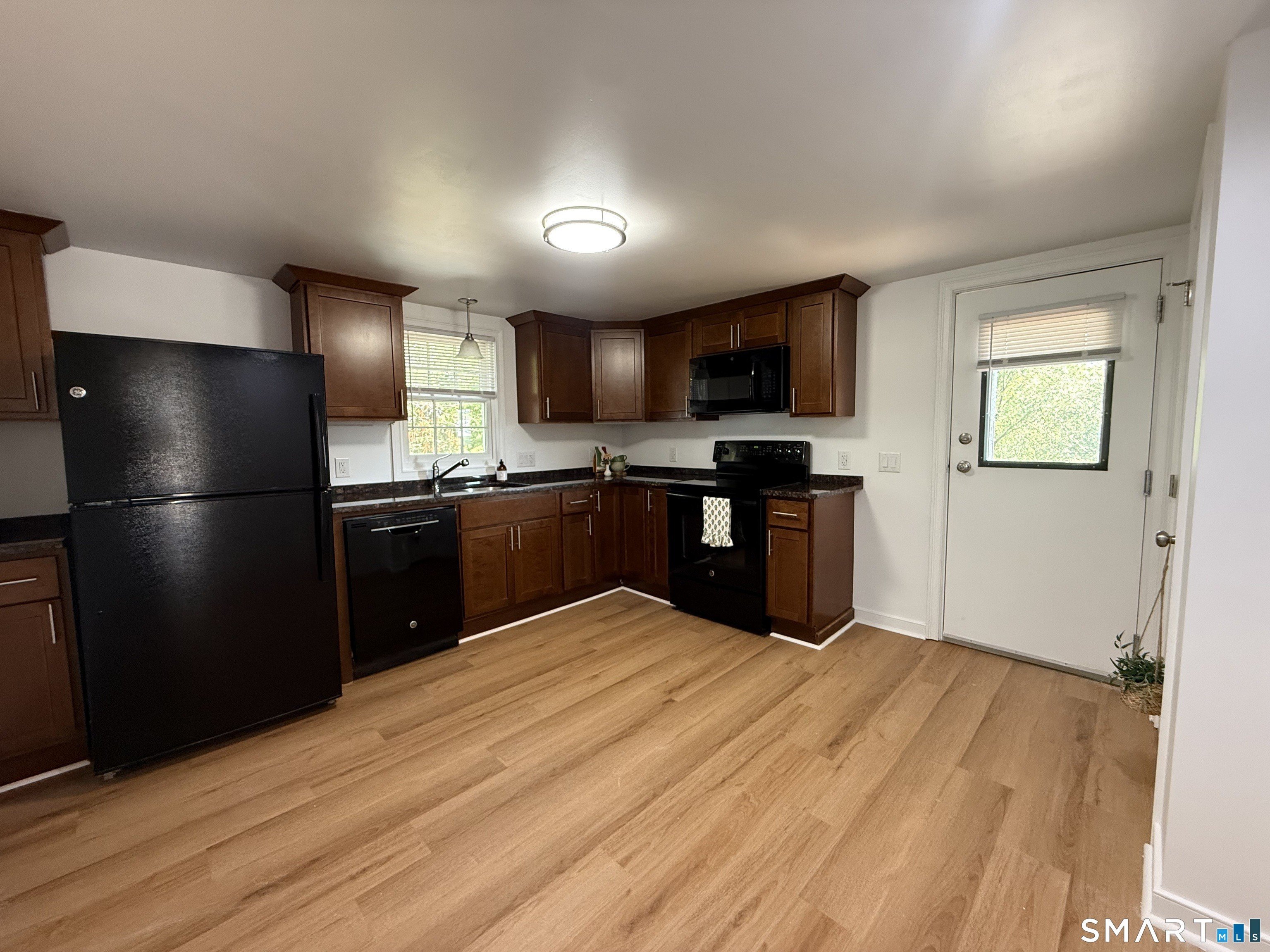 9 Brewer St #3 – photo 3