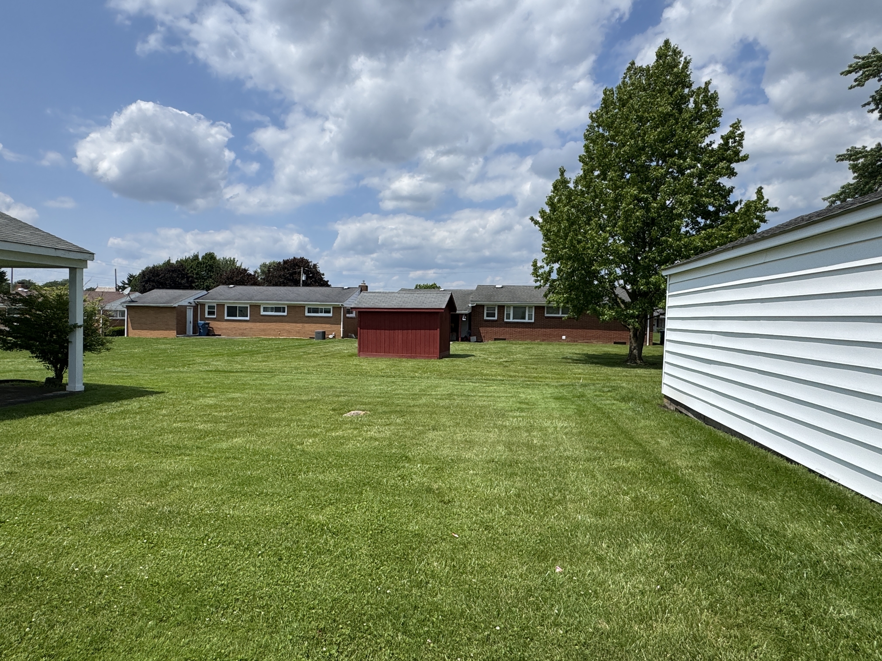 241 Helena Dr – photo 4