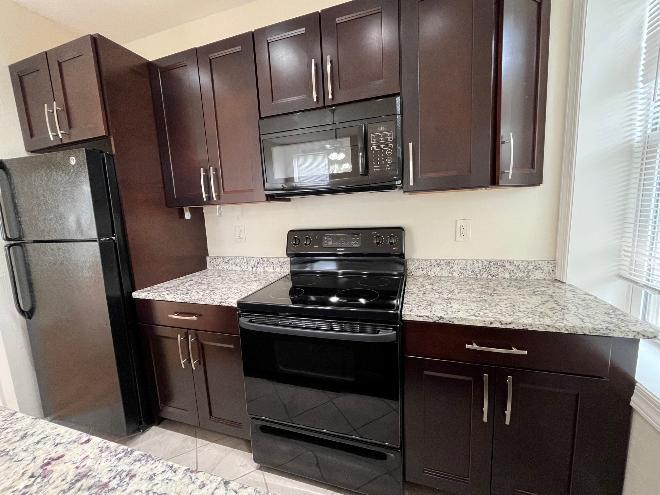 440 S Fairmount St – photo 4