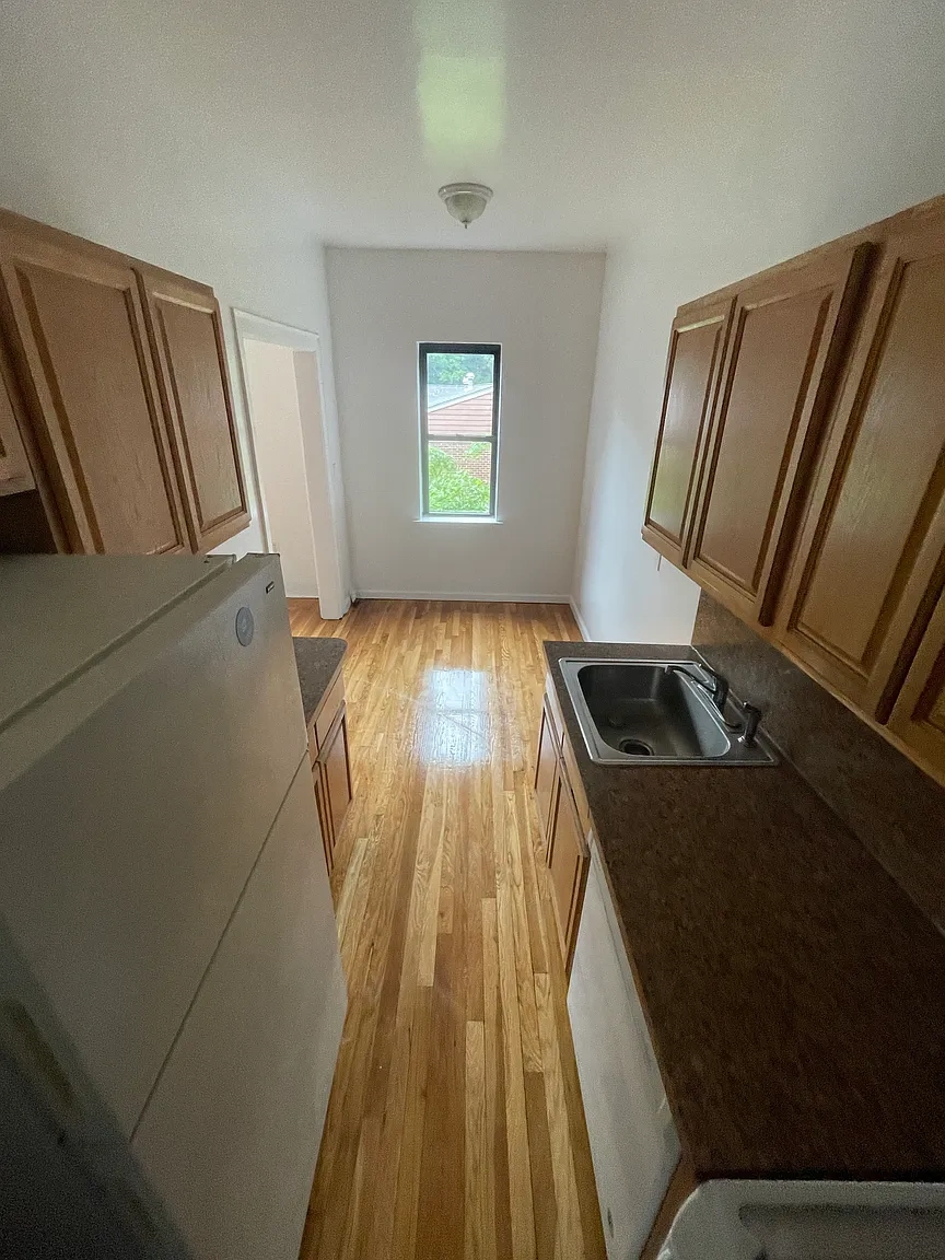 119 carpenter Avenue – photo 5